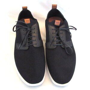 Wolf and Shepherd Blue Swiftknit Sneakers Size 11 Excellent Pre-Owned Condition